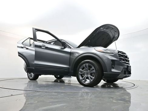 New 2026 Ford Explorer Active AWD/4WD image 35