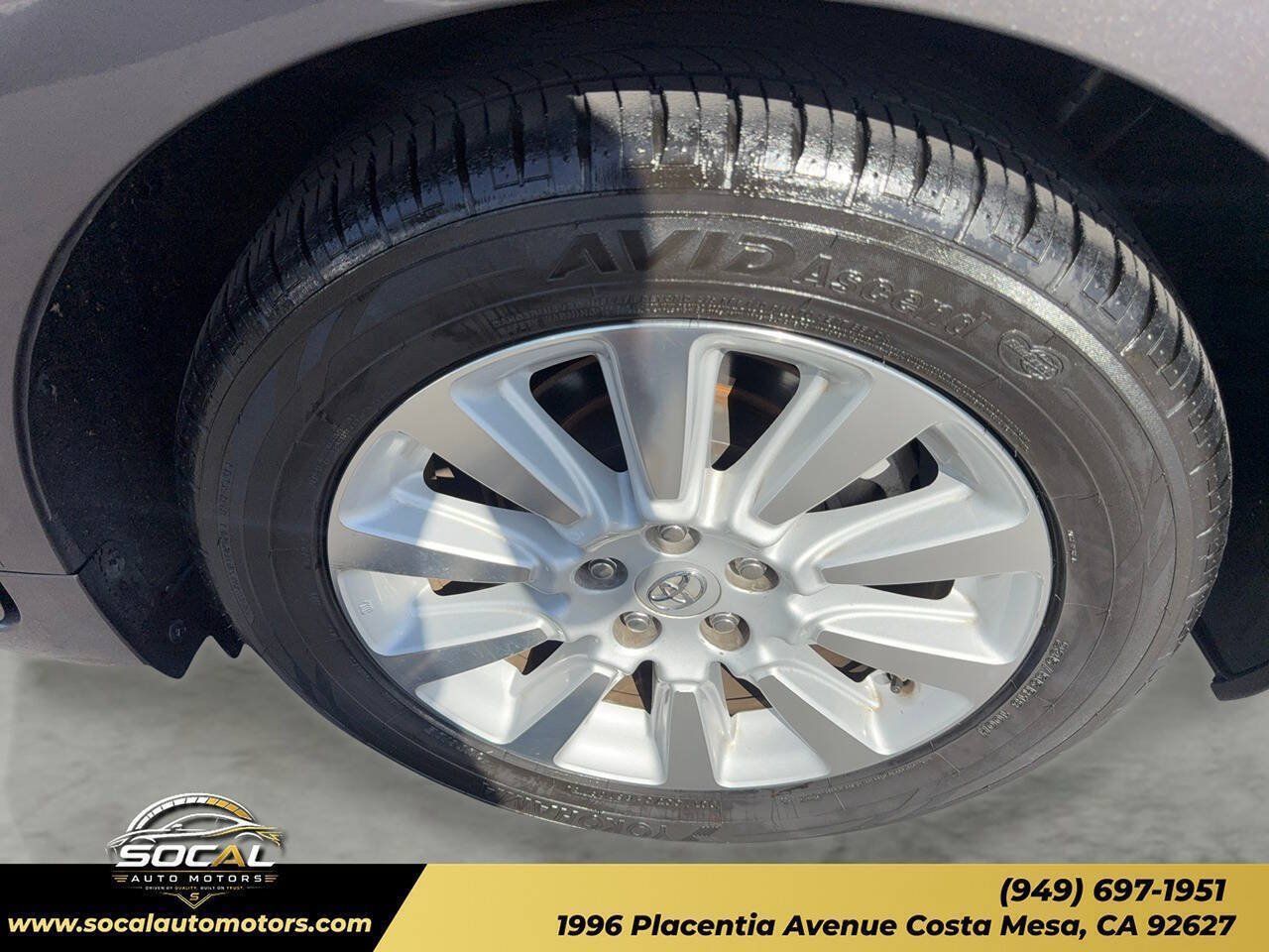 Used 2013 Toyota Sienna Limited w/ Premium Pkg FWD image 31