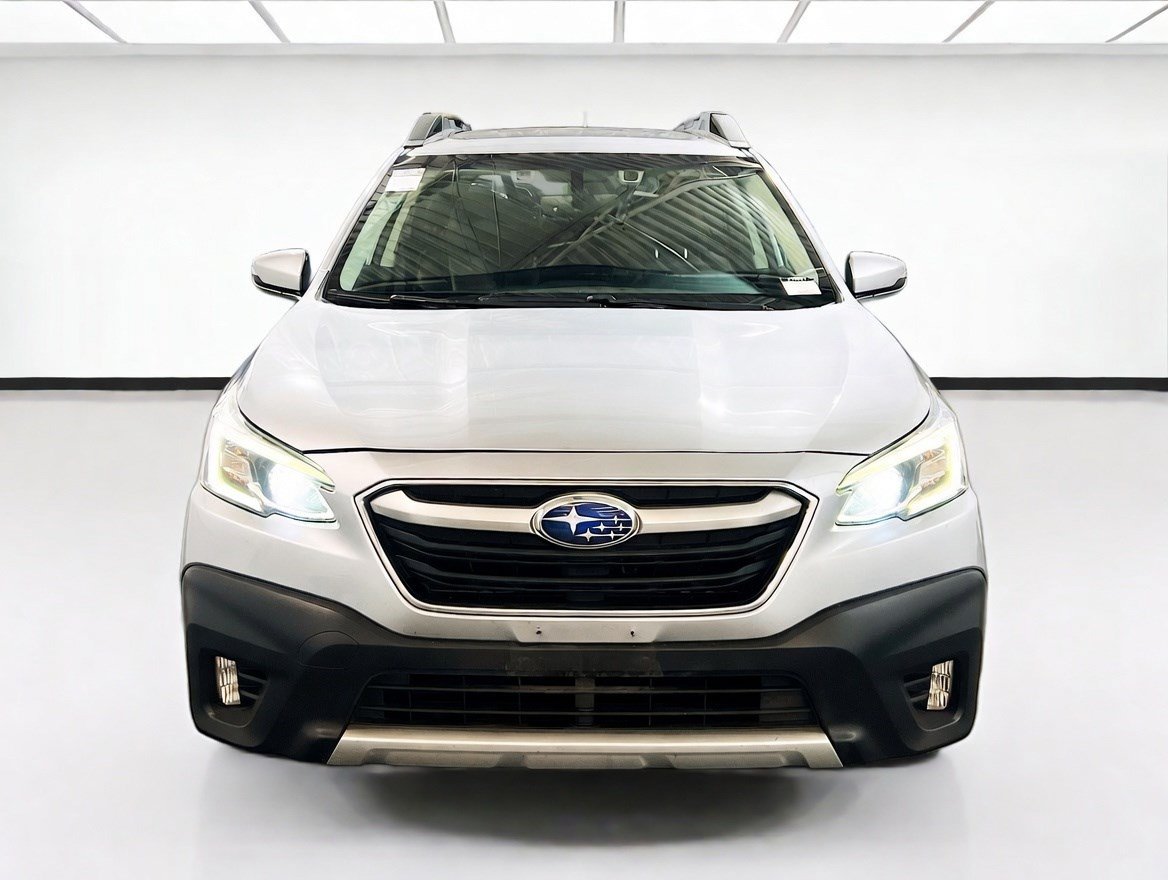 Used 2022 Subaru Outback Limited AWD/4WD image 2