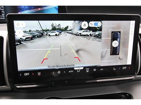 Used 2025 Ford Expedition Active RWD image 24