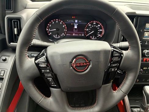 Certified 2025 Nissan Frontier PRO-4X w/ Pro Premium Package AWD/4WD image 19