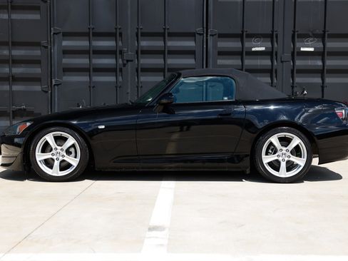 Used 2008 Honda S2000 image 4