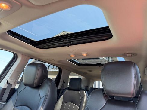 Used 2016 GMC Acadia Denali AWD/4WD image 30