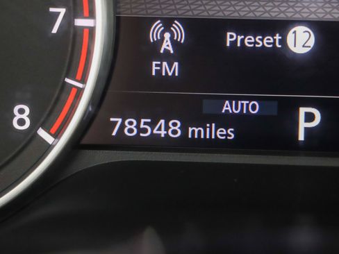 Used 2022 Nissan Rogue SL w/ SL Premium Package image 16