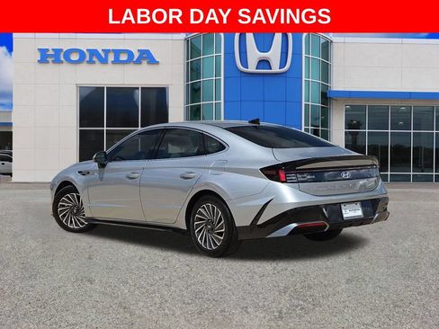 Used 2025 Hyundai Sonata SEL FWD image 5