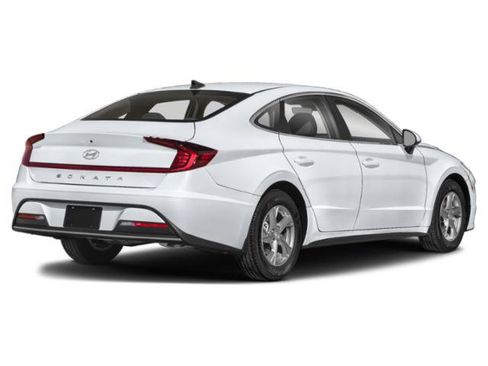 Used 2022 Hyundai Sonata SE FWD image 2