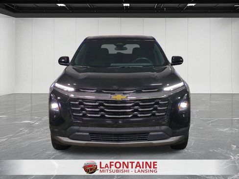 Used 2025 Chevrolet Equinox LT image 3