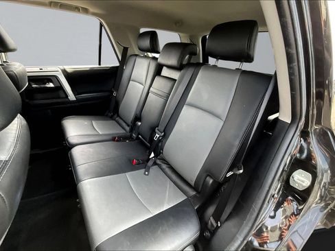 Used 2023 Toyota 4Runner SR5 Premium w/ Moonroof Package AWD/4WD image 18