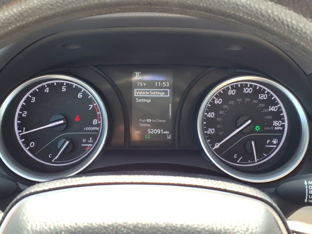 Used 2022 Toyota Camry LE FWD image 6