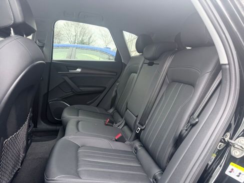 Used 2022 Audi Q5 2.0T Premium w/ Convenience Package image 17