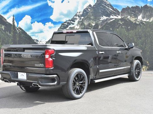 Used 2022 Chevrolet Silverado 1500 High Country image 3