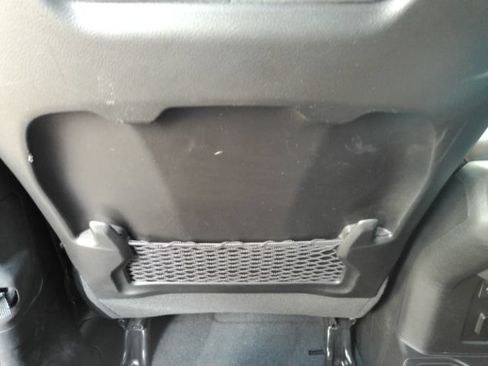 Used 2026 Jeep Wrangler Unlimited Rubicon AWD/4WD image 26