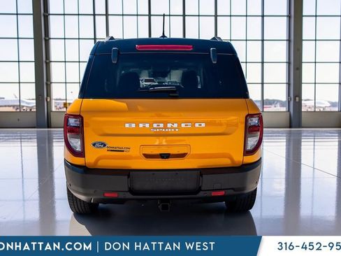 Used 2022 Ford Bronco Sport Outer Banks w/ Tech Package AWD/4WD image 39