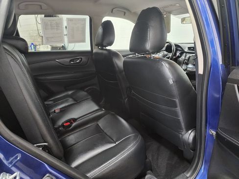 Used 2020 Nissan Rogue SV AWD/4WD image 30