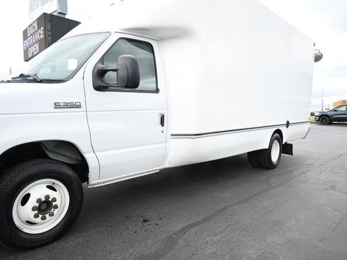 Used 2021 Ford E-350 and Econoline 350 Super Duty w/ Power Windows & Locks Group RWD image 14