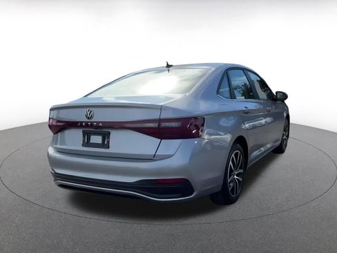 Used 2025 Volkswagen Jetta SE image 15