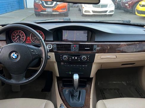 Used 2011 BMW 328i Sedan w/ Premium Pkg image 9