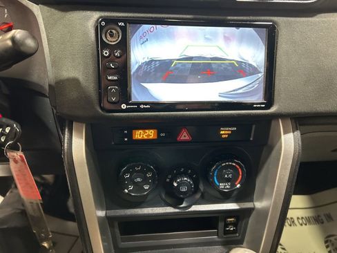 Used 2017 Toyota 86 image 24