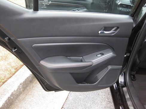 Used 2019 Nissan Altima 2.5 SR FWD image 24