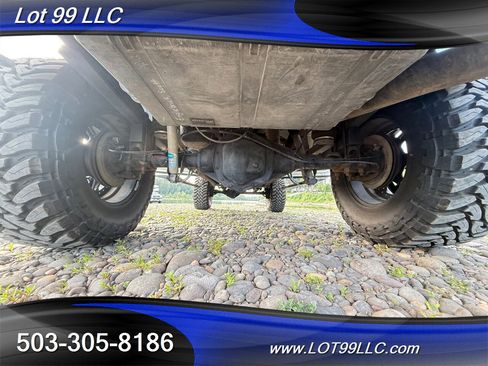 Used 2009 GMC Sierra 2500 SLT w/ Entertainment Package AWD/4WD image 55