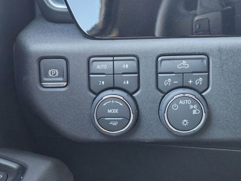 New 2026 Chevrolet Silverado 1500 LT w/ Texas Edition Plus image 24