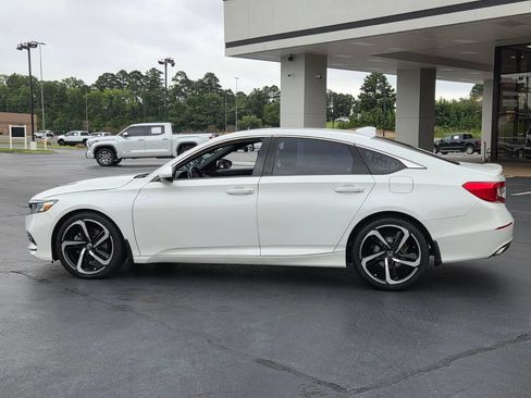 Used 2020 Honda Accord Sport image 2