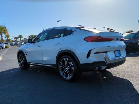 Used 2023 BMW X6 xDrive40i w/ Climate Comfort Package image 7