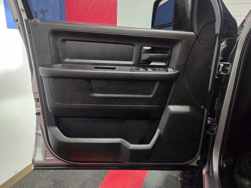 Used 2024 RAM 3500 Tradesman w/ Chrome Appearance Group image 26