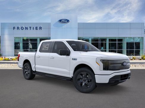 New 2025 Ford F150 Lightning Flash image 7