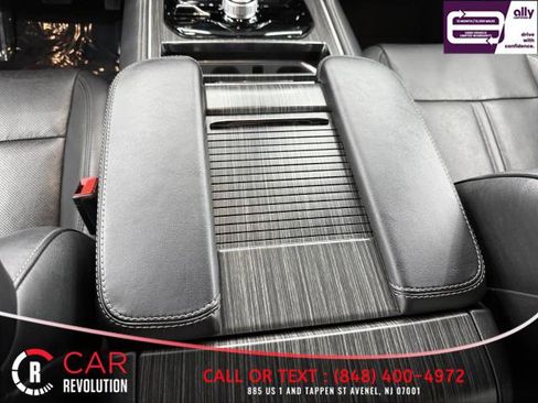 Used 2023 Jeep Wagoneer L Series II image 58