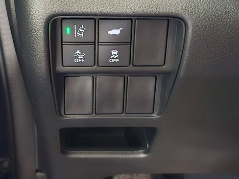 Used 2022 Honda CR-V Touring image 18