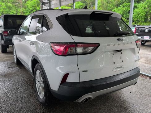 Used 2020 Ford Escape SE FWD image 4