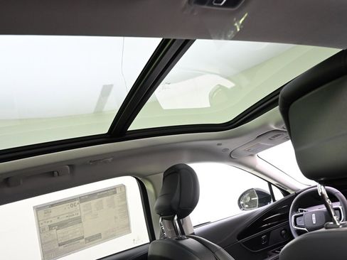 New 2026 Lincoln Nautilus Reserve image 17