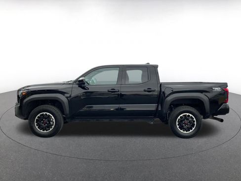 Used 2025 Toyota Tacoma TRD Off-Road image 9