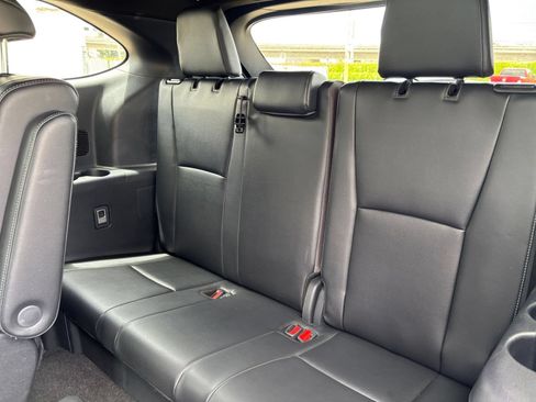 Used 2025 Toyota Highlander XSE AWD/4WD image 26
