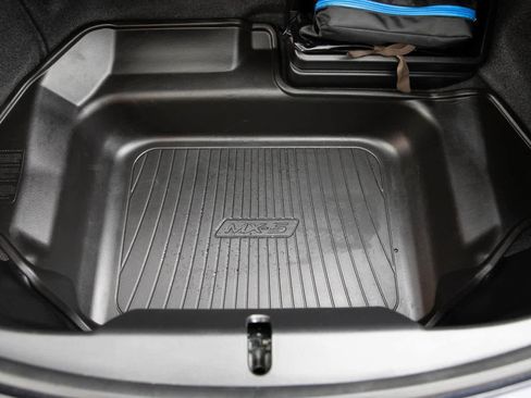 Used 2021 MAZDA MX-5 Miata RF Grand Touring w/ Weather Package image 52