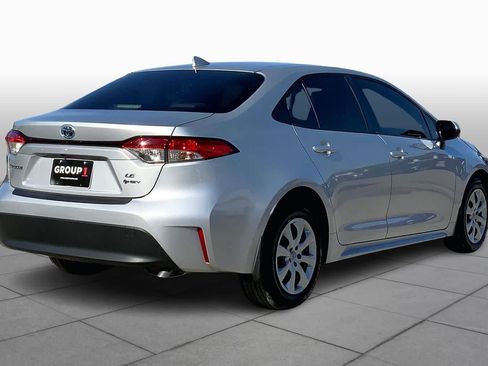 Used 2025 Toyota Corolla LE image 13