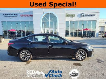 Used 2023 Nissan Altima 2.5 SV