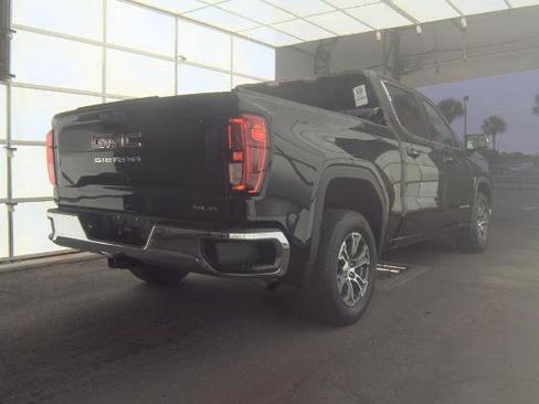 Used 2019 GMC Sierra 1500 SLE w/ SLE Value Package image 2