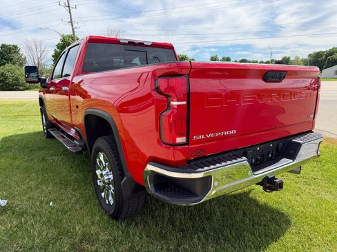 Used 2024 Chevrolet Silverado 3500 LTZ w/ LTZ Plus Package AWD/4WD image 5