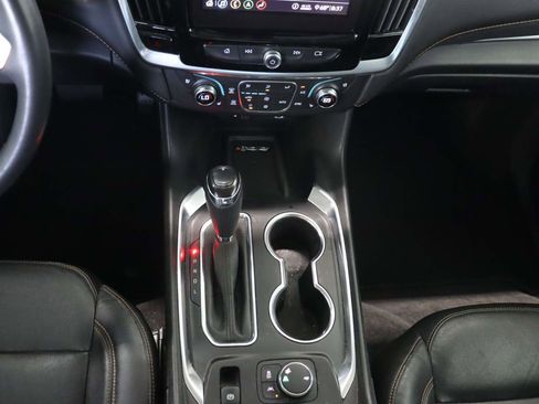 Used 2020 Chevrolet Traverse Premier image 12