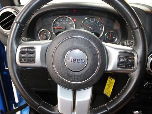 Used 2015 Jeep Wrangler Sport AWD/4WD image 30