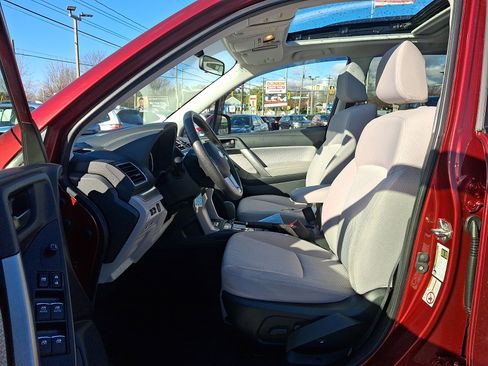 Used 2017 Subaru Forester 2.5i Premium w/ All-Weather Package image 13