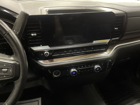 Used 2023 GMC Sierra 1500 Elevation image 29