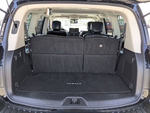 Used 2023 Nissan Armada SL w/ Captain's Chairs Package image 13