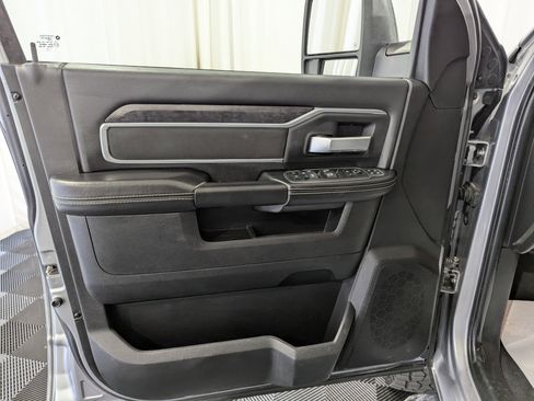 Used 2024 RAM 2500 Big Horn AWD/4WD image 19