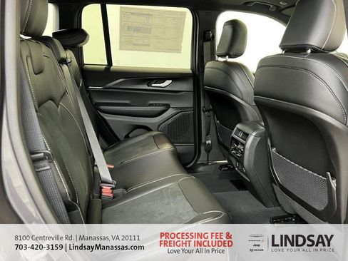 New 2025 Jeep Grand Cherokee Altitude AWD/4WD image 16