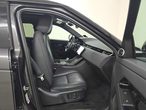 Used 2024 Land Rover Range Rover Evoque Dynamic SE AWD/4WD image 5