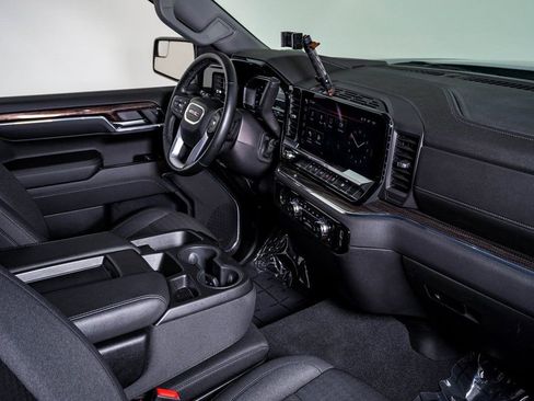 Used 2024 GMC Sierra 1500 Elevation image 14