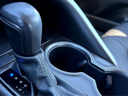 Used 2024 Toyota Camry XSE image 15